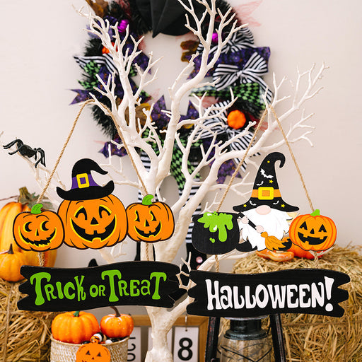 HALLOWEEN TRICK OR TREAT Hanging Widget  Jessie Knowles