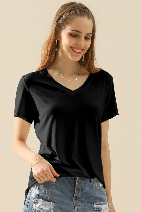 Ninexis V-Neck Short Sleeve T-Shirt  Jessie Knowles